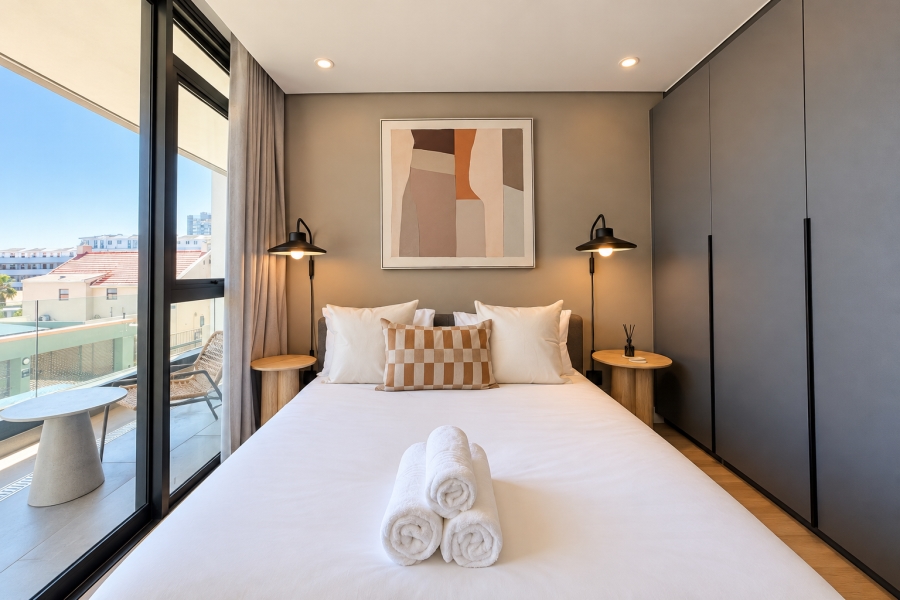 2 Bedroom Property for Sale in Sea Point Western Cape